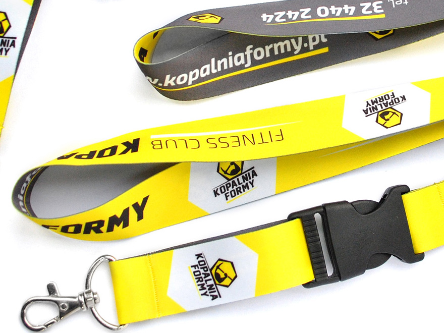 Smycze reklamowe. Doskonały wybór na promocję firmy.